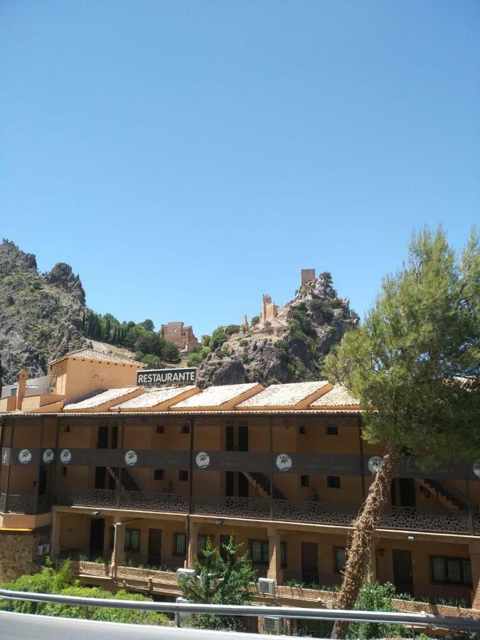 Alojamiento Mirador del Castillo La Iruela Exterior foto
